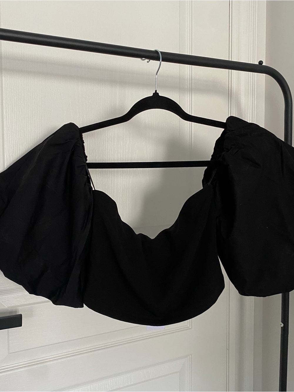 NWT Dynamite Puff Sleeve Crop Top
